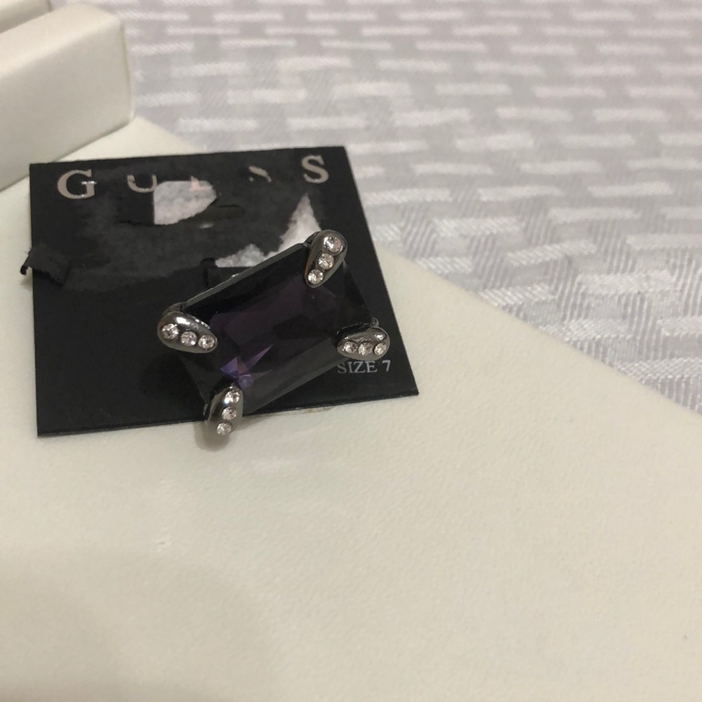 Guess Ring